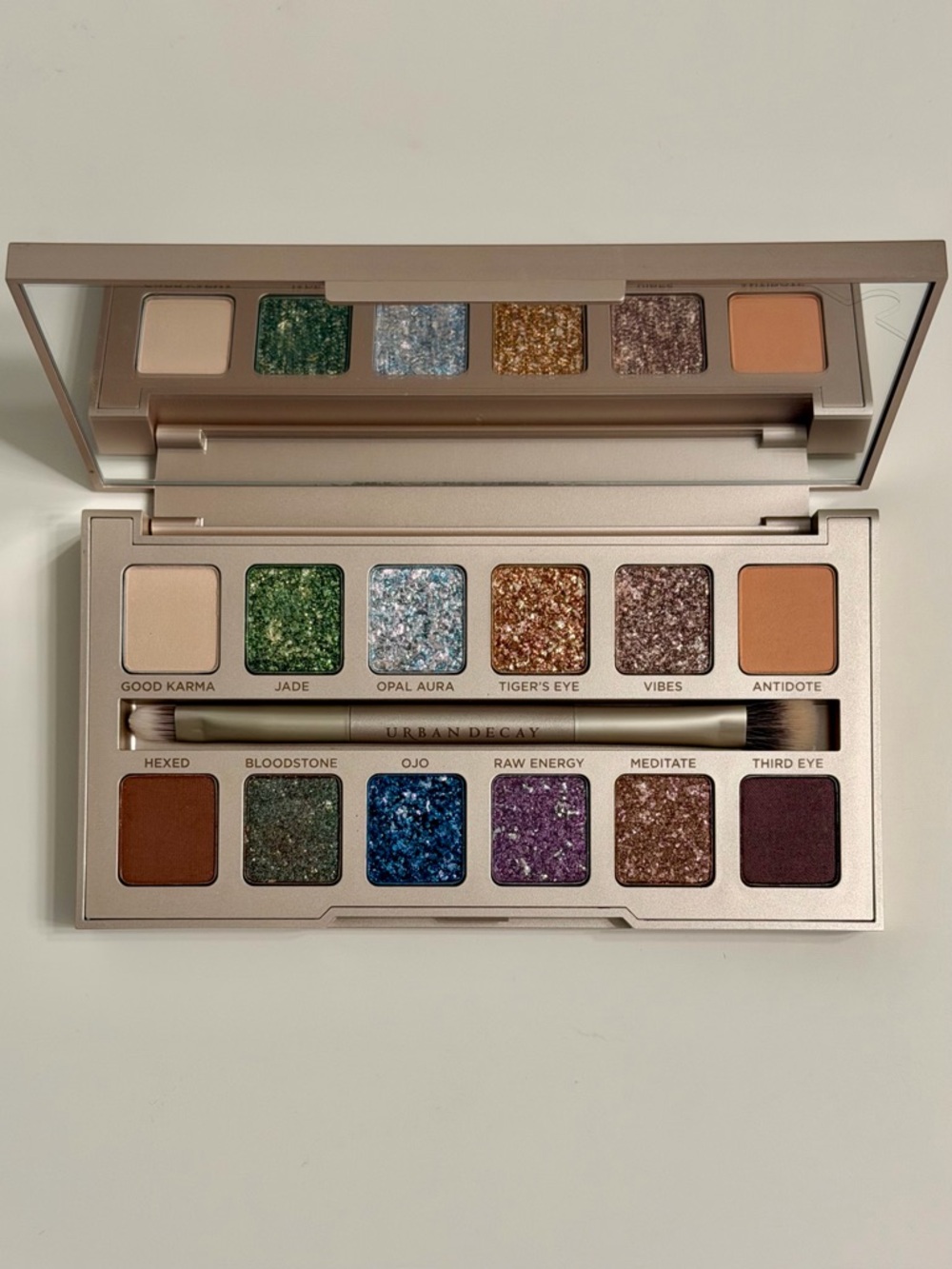 UD Stoned Vibes Eyeshadow Palette